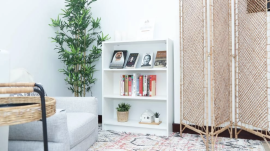 «ركن اقرأ واسترخ» في حديقة الحيوانات بالعين