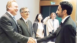 الخميري أول إماراتي يحصل على الدكتوراه بالتنمية المستدامة