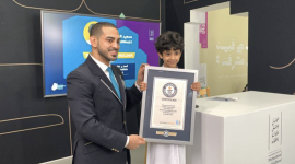 إمارتي أصغر ناشر لسلسلة كتب في العالم