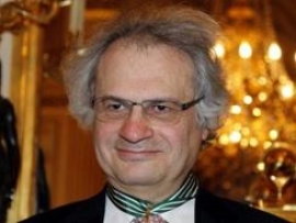 جائزة الشيخ زايد للكتاب تسمي أمين معلوف شخصية العام الثقافية لدورتها العاشرة