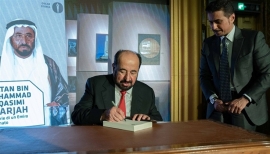 حاكم الشارقة يُدشن النسخة الإيطالية من كتاب &quot;حديث الذاكرة&quot;