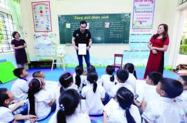 «دبي العطاء» توسع نطاق المكتبات الصديقة للطفل في فيتنام