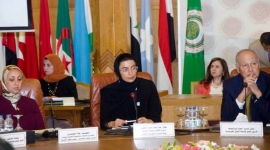 نورة الكعبي تدعو إلى تبني التحول الرقمي لربط المكتبات وإثراء المحتوى العربي