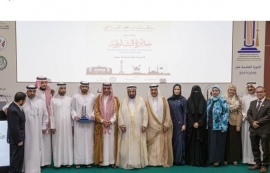 سلطان يشهد حفل توزيع جائزة الشارقة لأطروحات الدكتوراه في العلوم الإدارية