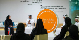 «ثقافة بلا حدود» يوزع الكتب على مجالس الشباب