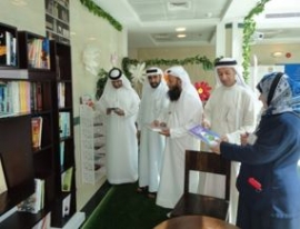 معرض للقراءة في مستشفى خليفة بعجمان