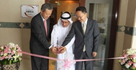دار الكتب وسفارة كوريا الجنوبية تطلقان مبادرة مكتبة 'نافذة على كوريا' في أبوظبي