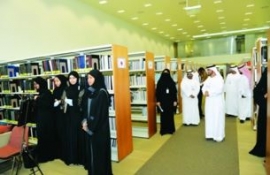 مبادرة «يوم في مكتبات جامعة الإمارات»