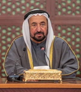 سلطـان ينشئ جـائـزة الشـارقة للنقـد الشعـري الأدبـي