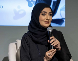 نجيبة الرفاعي في معرض الشارقة للكتاب : الكتابة بحث دائم عن الذات