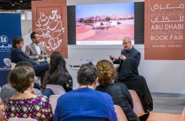 "ناطحات السحاب : تاريخ المباني الاستثنائية في العالم" و"دليل العمارة في الإمارات" بأبوظبي الدولي للكتاب