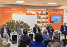 مترجمون ونقاد في "الشارقة الدولي للكتاب": الترجمة إبداع يعتمد على ثقافة المترجم وخبرته في مقاربة نص الآخر