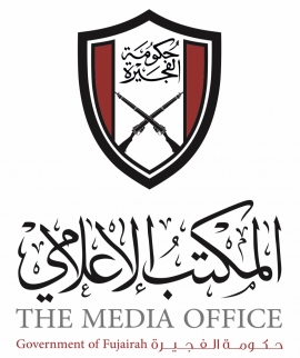 المكتب الإعلامي لحكومة الفجيرة يطلق مبادرة "جليسك كتابك"