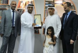 قامت دار الكتب في هيئة أبوظبي للسياحة والثقافة بإهداء ما يقارب الألف كتاب إلى المكتبة الجديدة التي أطلقتها شركة الرواد لأنظمة تقنية المعلومات