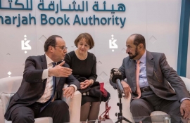 حاكم الشارقة يلتقي الرئيس الفرنسي خلال زيارته لمعرض باريس للكتاب
