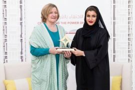 «دبي للمرأة» تحتفي «بالقراءة» وتجربة إيزابيل أبوالهول