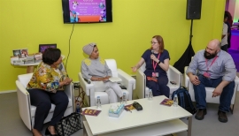 خلال جلسة حوارية في "الشارقة القرائي للطفل" الخيال الإبداعي وراء النهضة الكبيرة التي تشهدها الإمارات