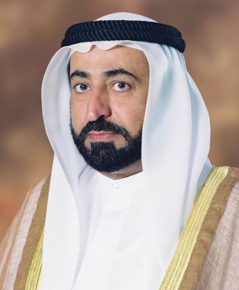 حاكم الشارقة : مجمع التواريخ أعظم مُؤلف وسيرى النور بمعرض الشارقة للكتاب