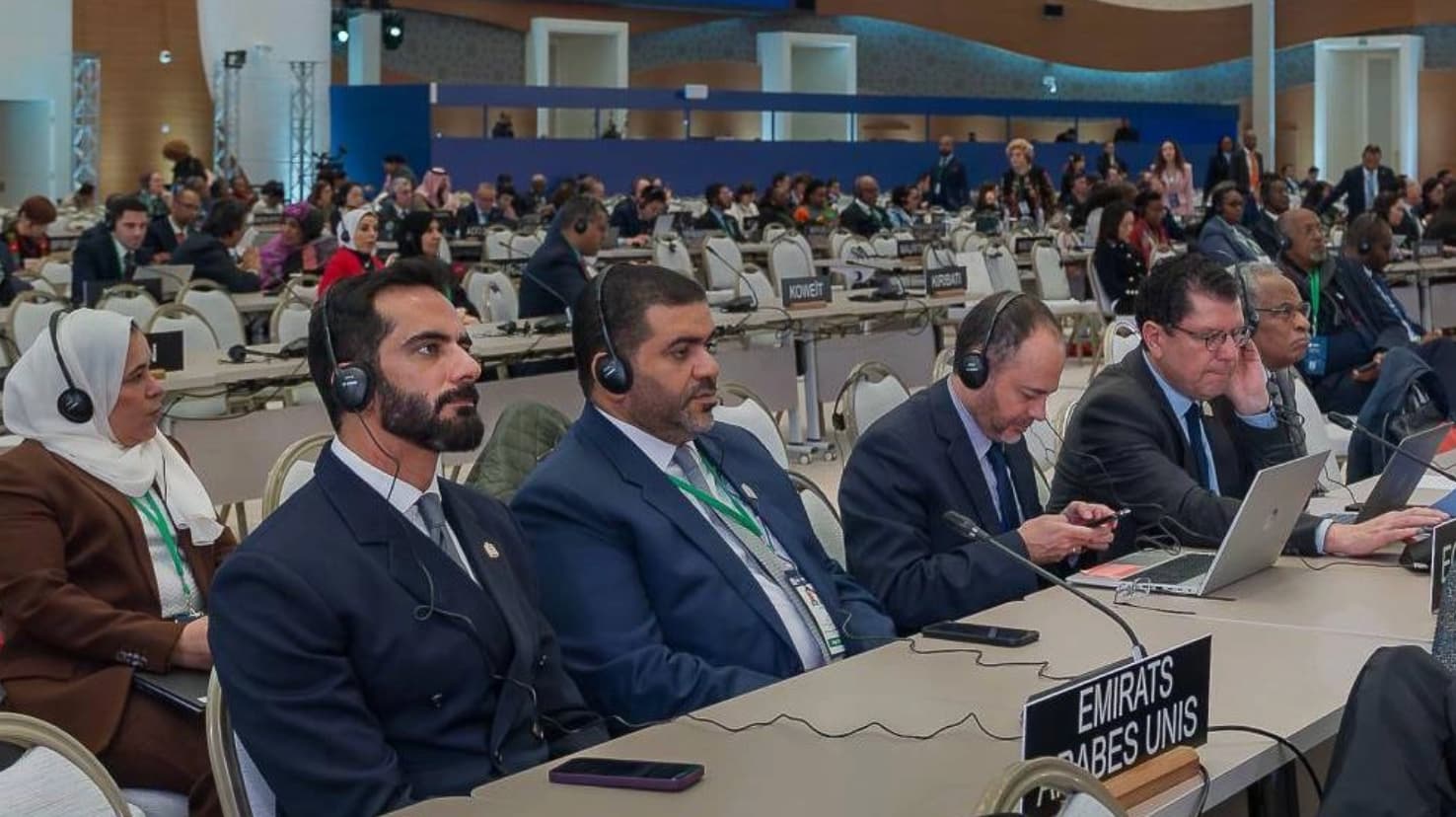 «اليونسكو» تحتفي بالشاعر أحمد بن سليم وجامعة الإمارات