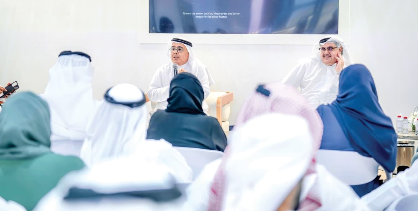 وزارة الثقافة ومعهد الشارقة للتراث يتحاوران في جلسة «أن تكتب مدينة»