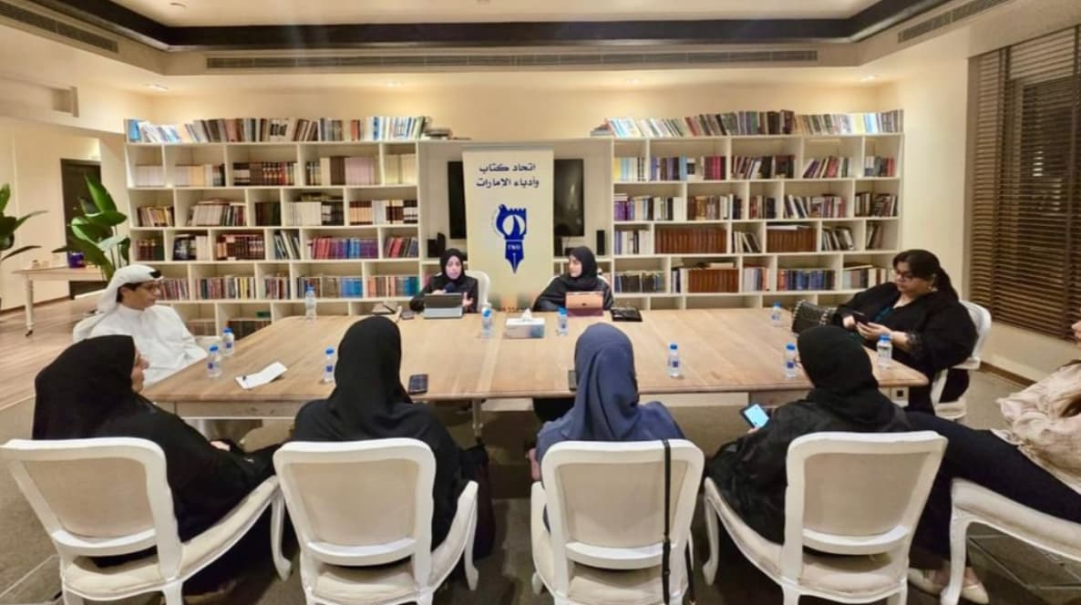 "نادي النقد" يستعرض التشخيص السردي في الرواية الإماراتية بالشارقة